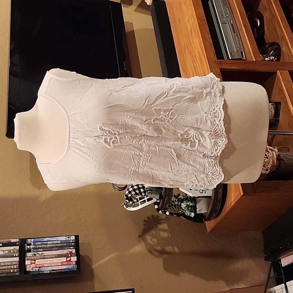 Calstyle sleeveless lined blouse